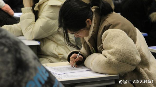 参加技校的高职高考需要交学费吗